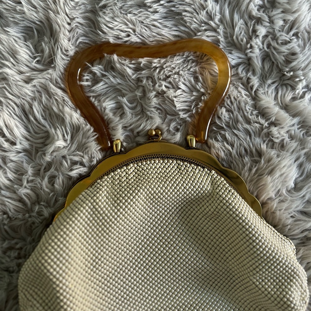 1940s vintage Whiting and Davis mesh Bakelite top handle beaded bag - Picture 4 of 12